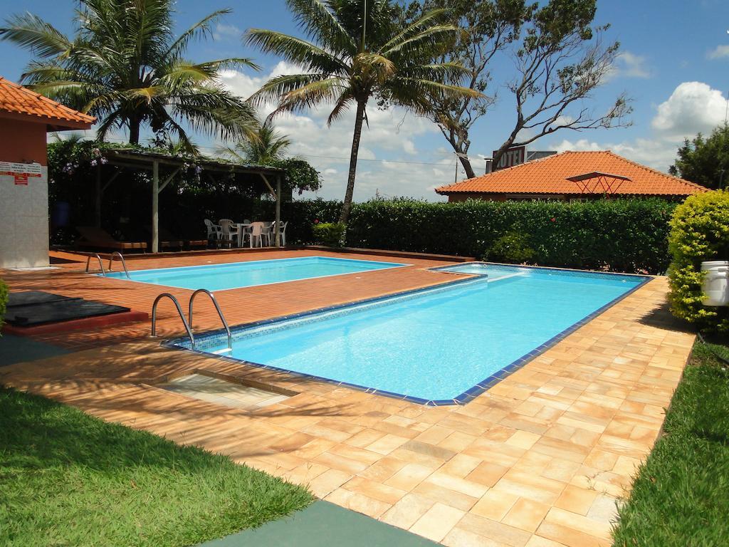 Hotel Pousada Vale Do Sol Em Pompéia Εξωτερικό φωτογραφία