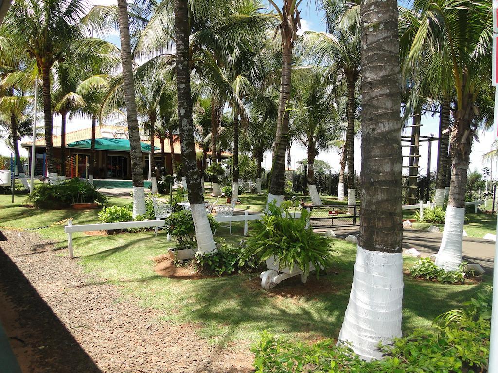 Hotel Pousada Vale Do Sol Em Pompéia Εξωτερικό φωτογραφία