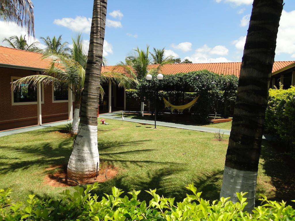Hotel Pousada Vale Do Sol Em Pompéia Εξωτερικό φωτογραφία