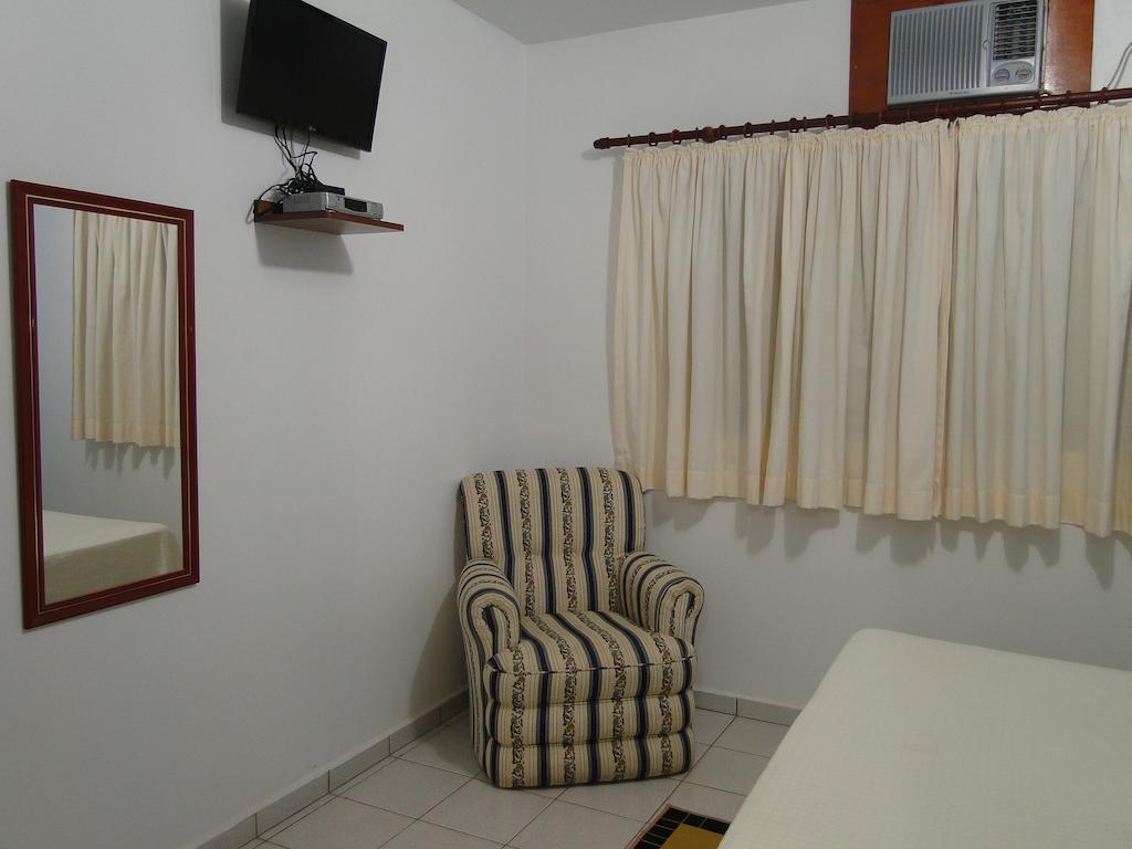 Hotel Pousada Vale Do Sol Em Pompéia Δωμάτιο φωτογραφία