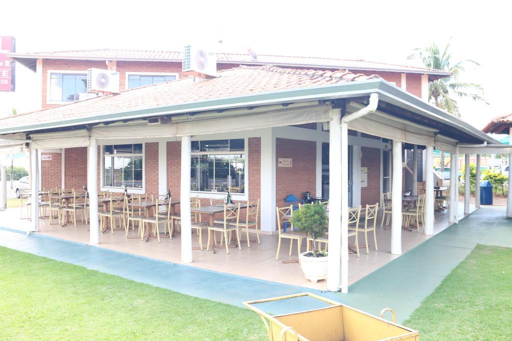 Hotel Pousada Vale Do Sol Em Pompéia Εξωτερικό φωτογραφία